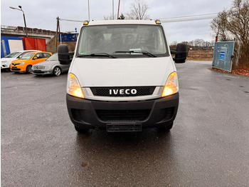 Open body delivery van IVECO