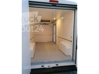 Refrigerated delivery van RENAULT Master