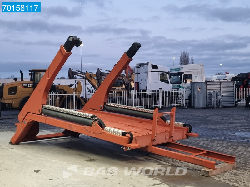 HYVA 18t 6X2 18 tons HYVA NG2018TAXL with mounting kit - Hook lift truck: picture 5