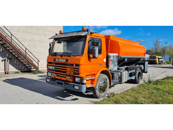 SCANIA P93 - Tank truck: picture 1