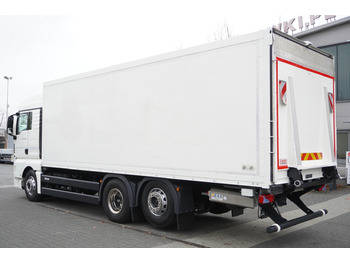 Man TGX 26.460 6×2 E6 / IZOTERMA 19 pallets / Tail lift - Isothermal truck: picture 4