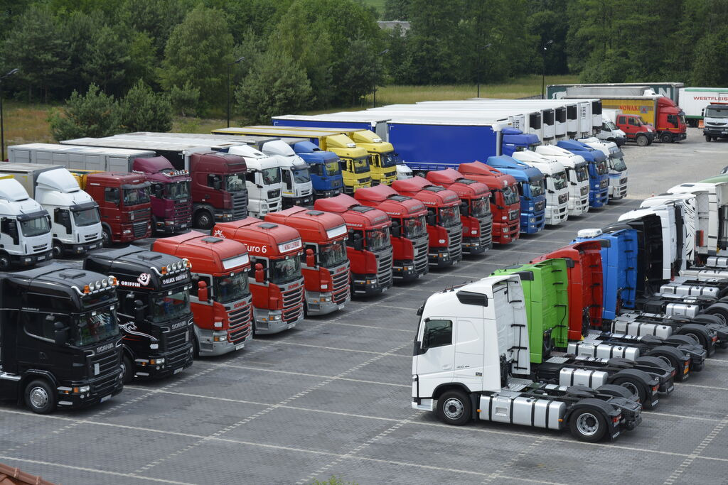 DUETDUDA - Utility/ Special vehicles MITSUBISHI undefined: picture 24