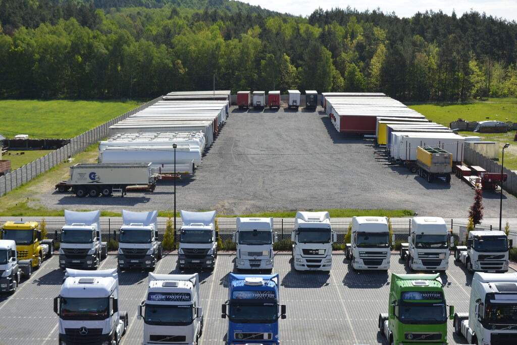 DUETDUDA - Utility/ Special vehicles MITSUBISHI undefined: picture 10