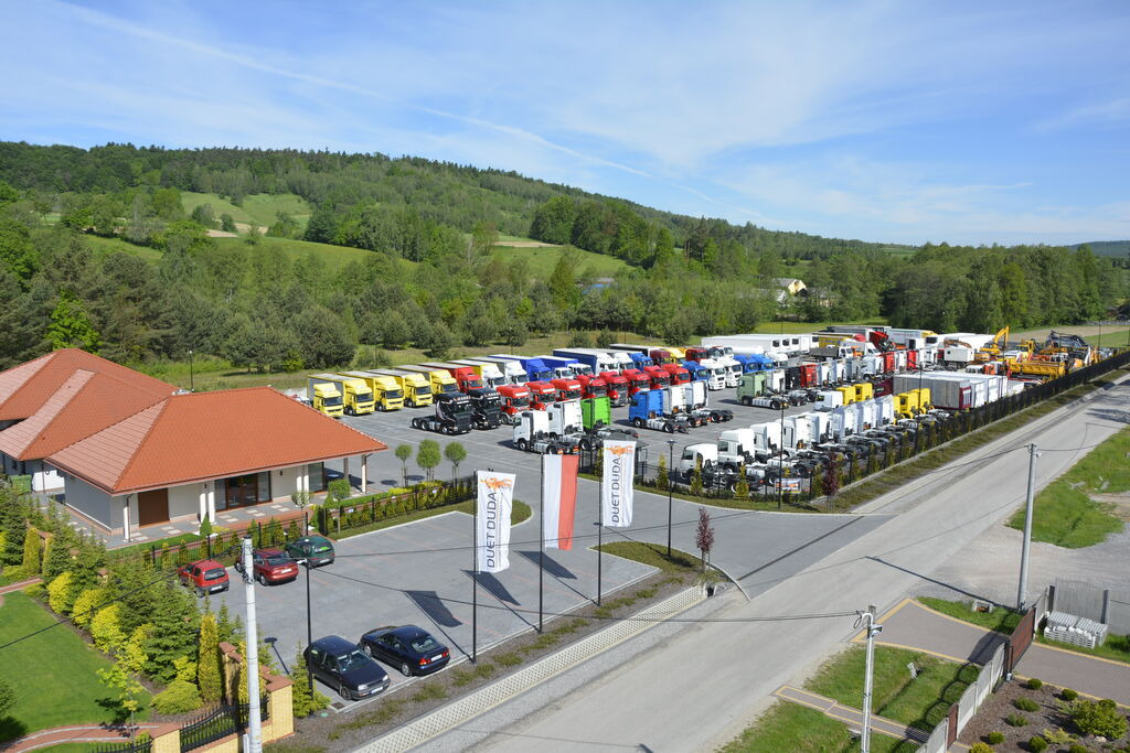 DUETDUDA - Utility/ Special vehicles MITSUBISHI undefined: picture 1