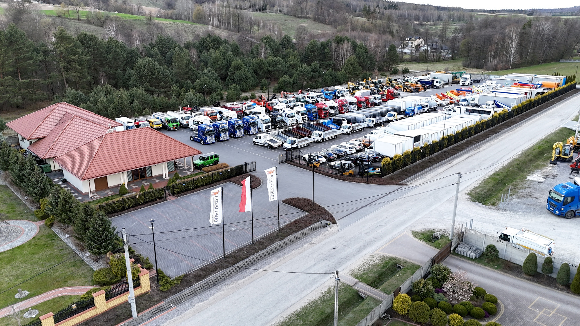 DUETDUDA - Utility/ Special vehicles MITSUBISHI undefined: picture 29