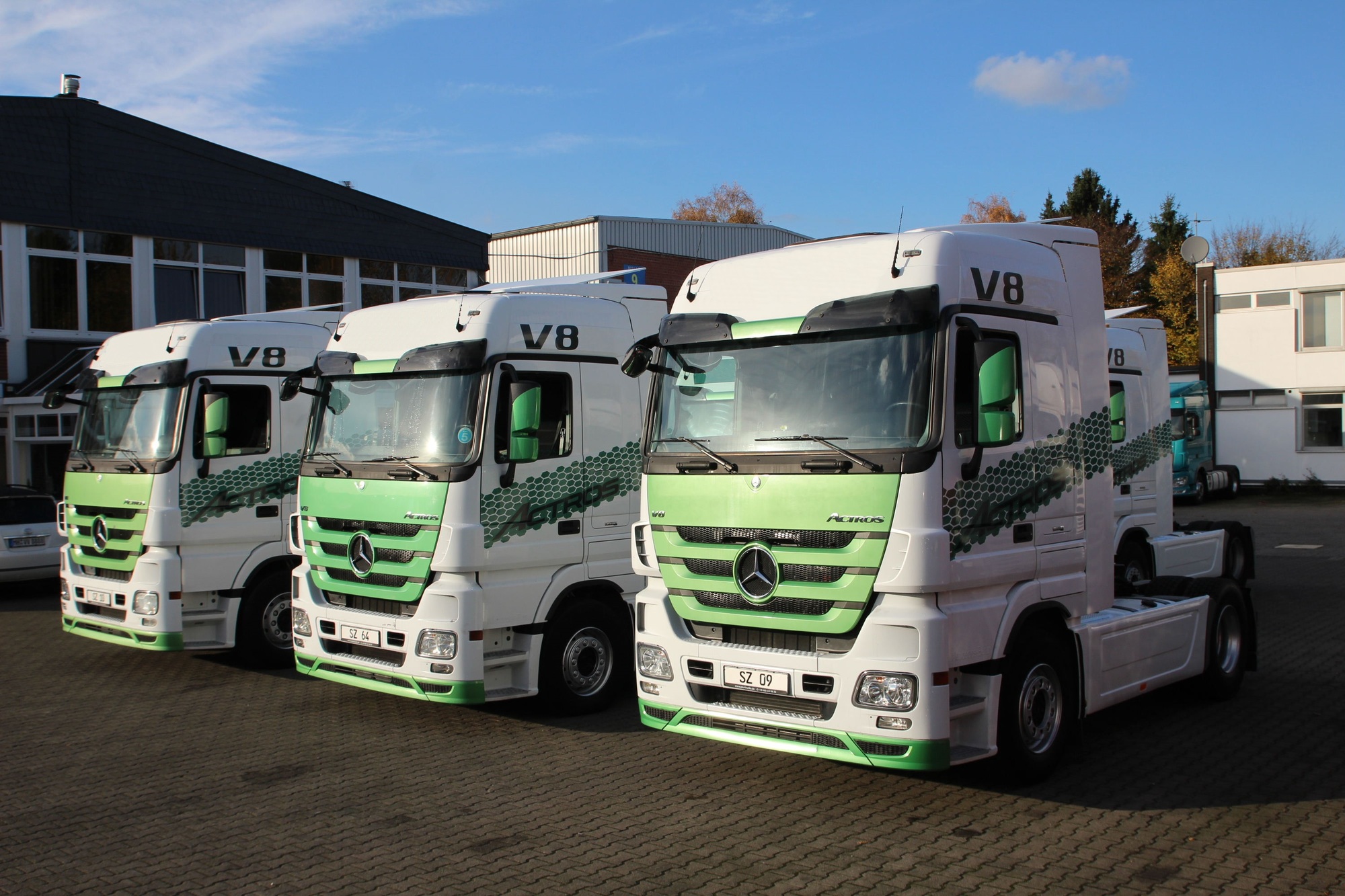 Yourtrucks GmbH - Trailers - Year: 2014, Germany undefined: picture 2