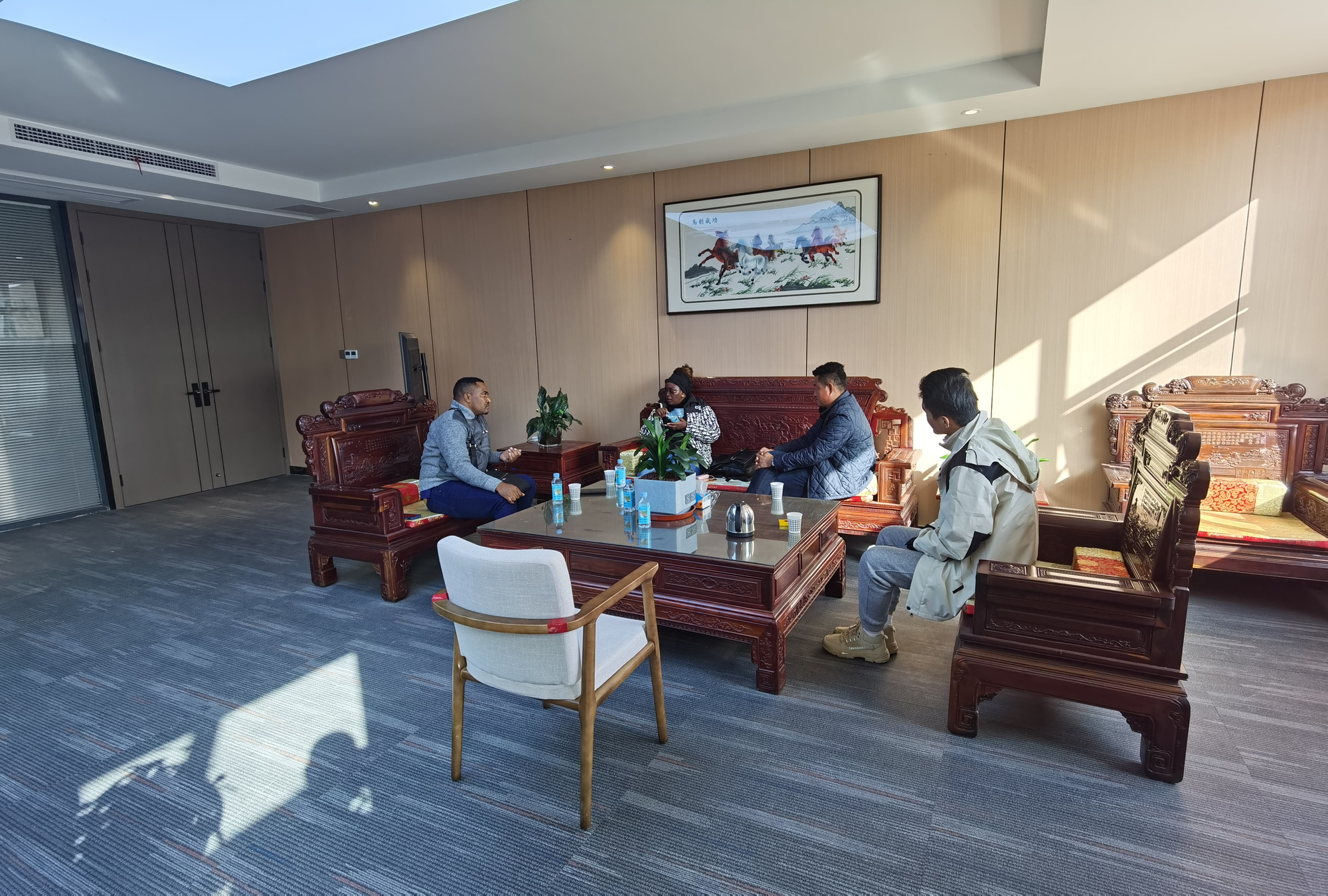 Toaks International Trading Company - Trucks - Year: 2022, rent undefined: picture 10