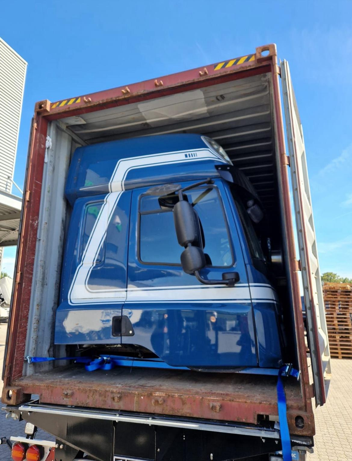 BAS PARTS & TYRES B.V. - Spare parts MERCEDES-BENZ Actros - Year: 2016 undefined: picture 10