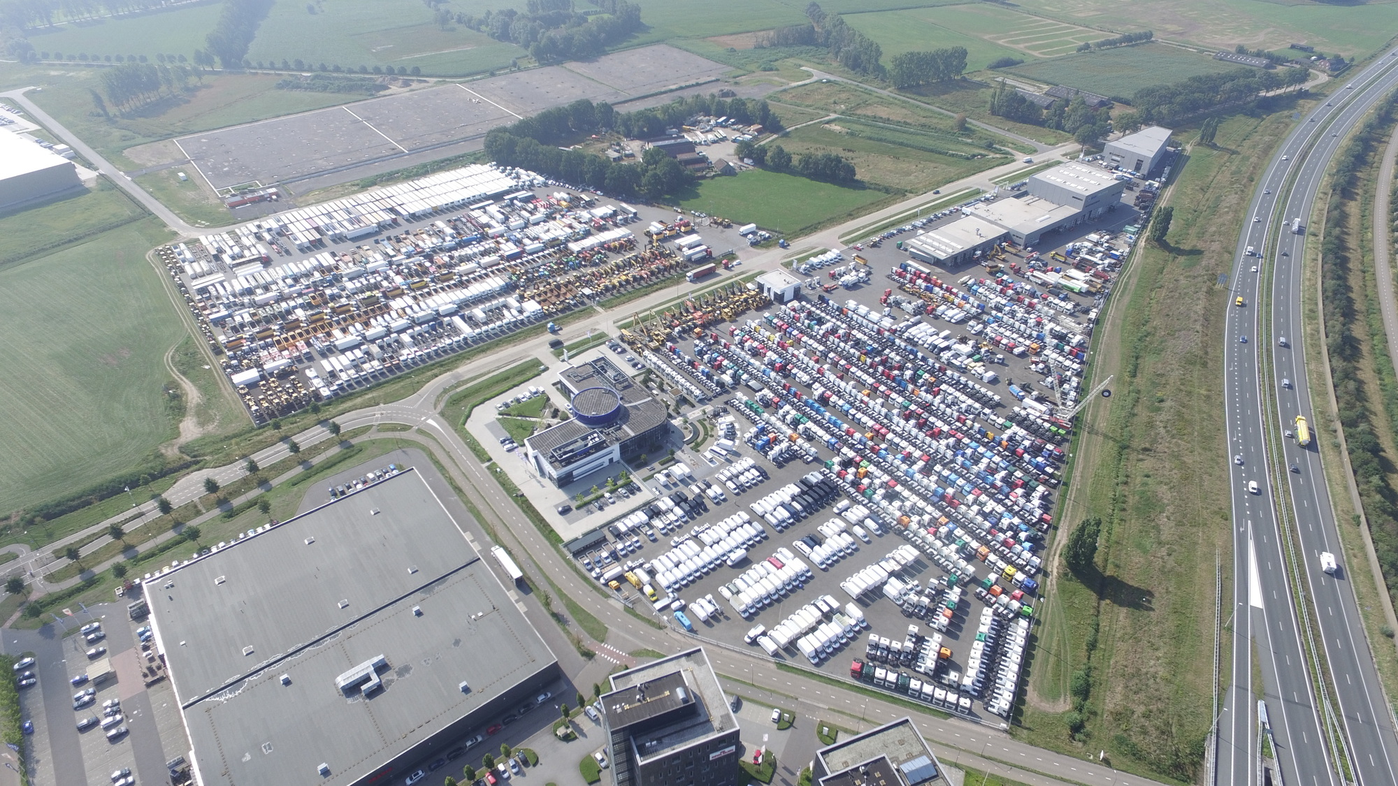 BAS PARTS & TYRES B.V. - Spare parts MERCEDES-BENZ Actros - Year: 2016 undefined: picture 7