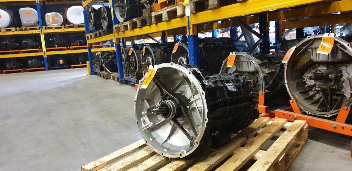 BAS PARTS & TYRES B.V. - Spare parts MERCEDES-BENZ Actros - Year: 2016 undefined: picture 3