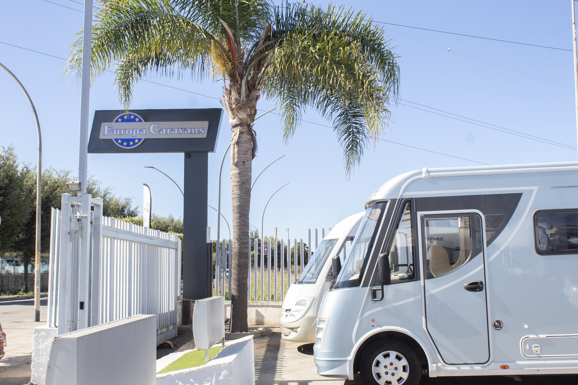 EUROPA CARAVANS SRL undefined: picture 3