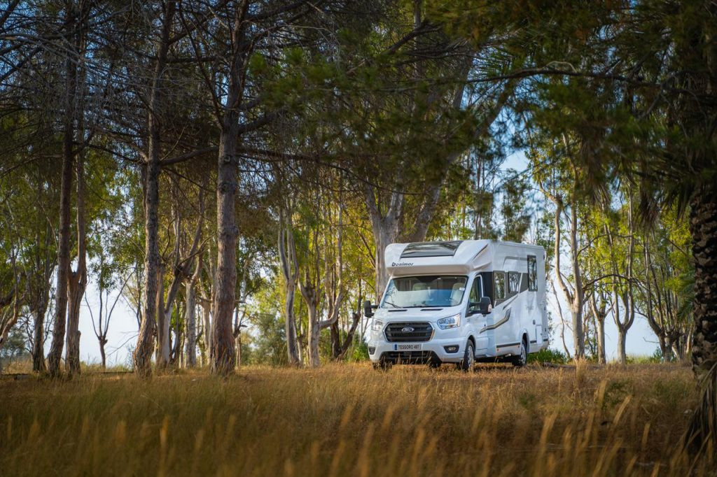 2 AP SPÓŁKA Z OGRANICZONĄ ODPOWIEDZIALNOŚCIĄ - Campers - 4x2, air conditioner undefined: picture 2