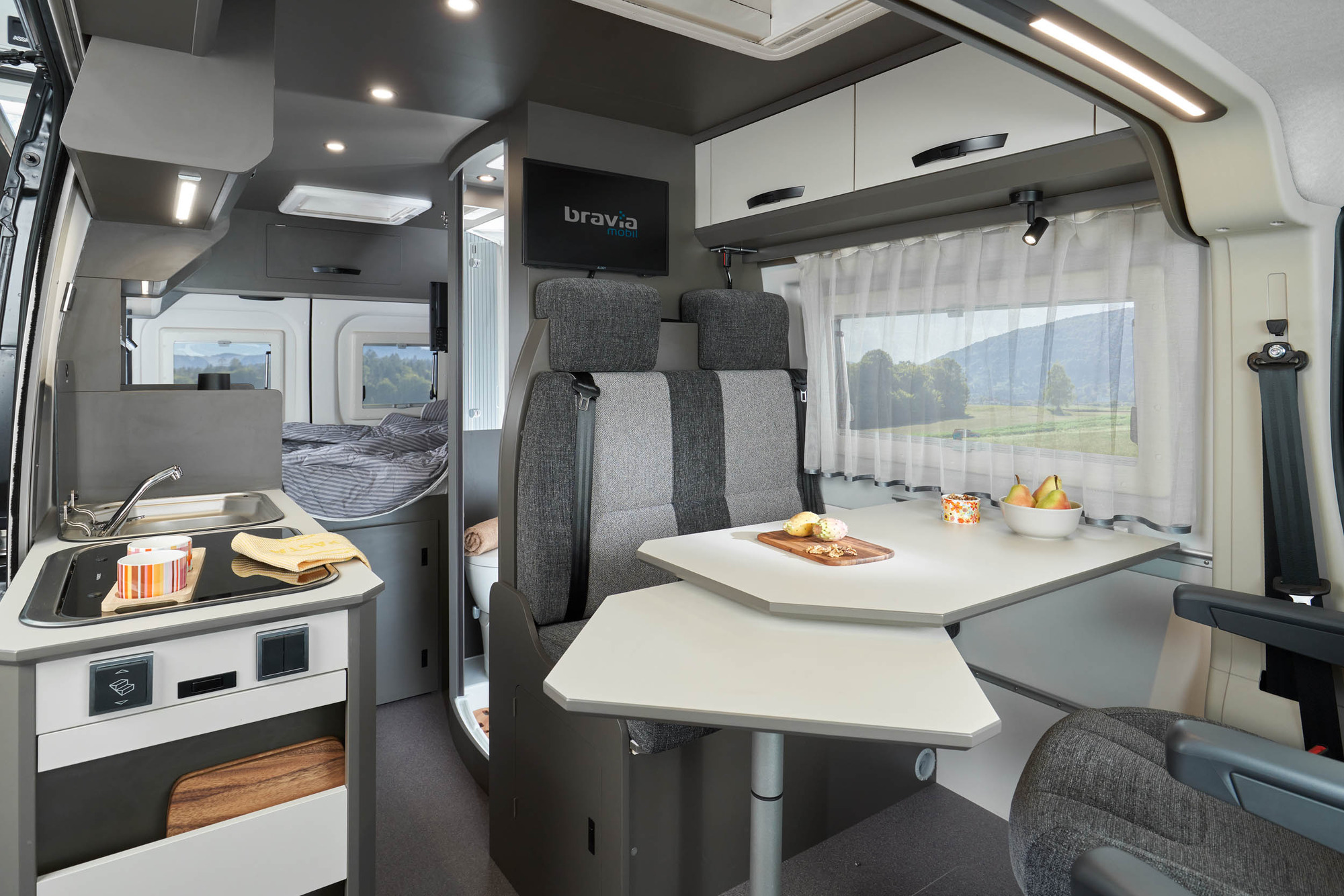 2 AP SPÓŁKA Z OGRANICZONĄ ODPOWIEDZIALNOŚCIĄ - Campers - 4x2, air conditioner undefined: picture 12