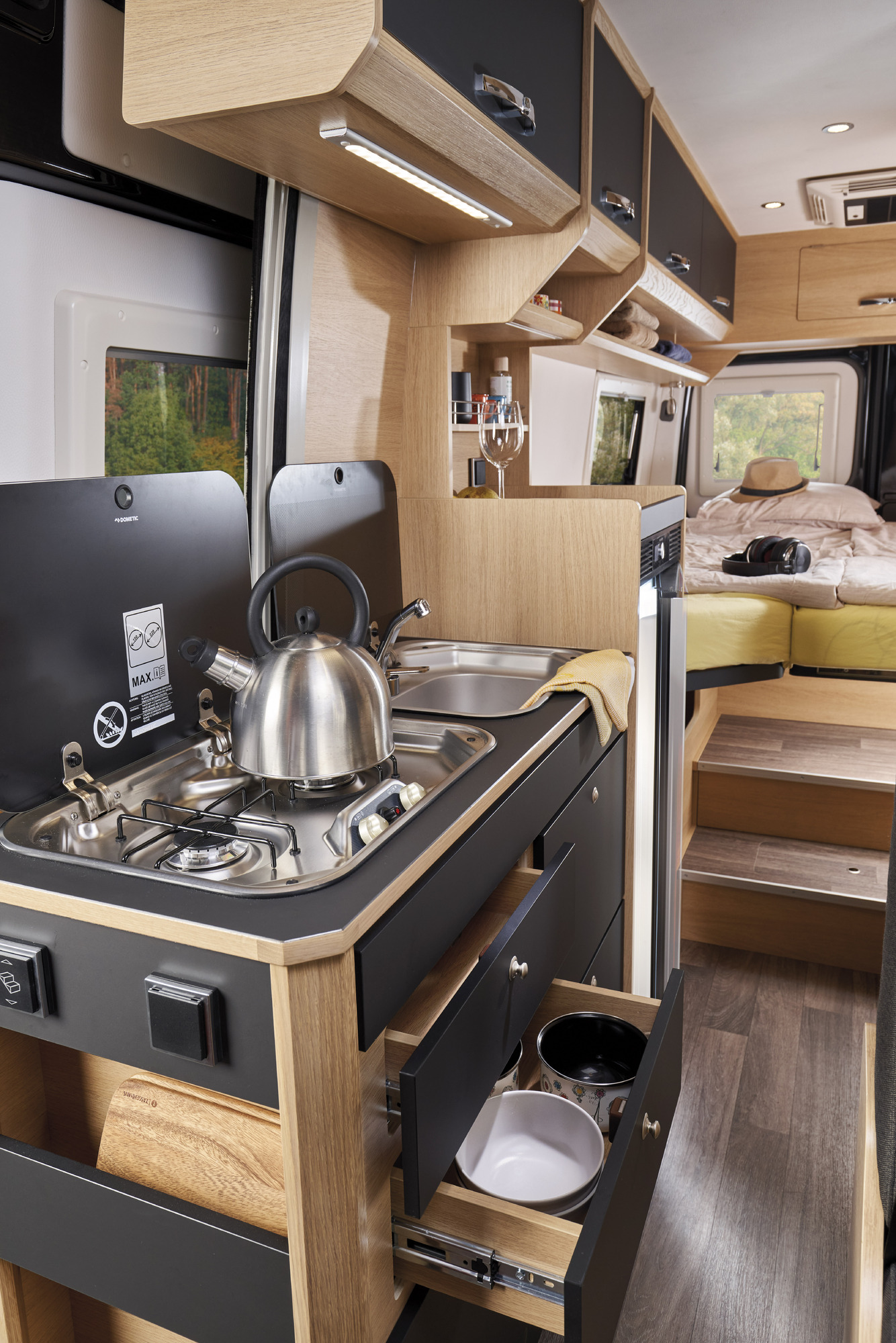 2 AP SPÓŁKA Z OGRANICZONĄ ODPOWIEDZIALNOŚCIĄ - Campers - 4x2, air conditioner undefined: picture 9