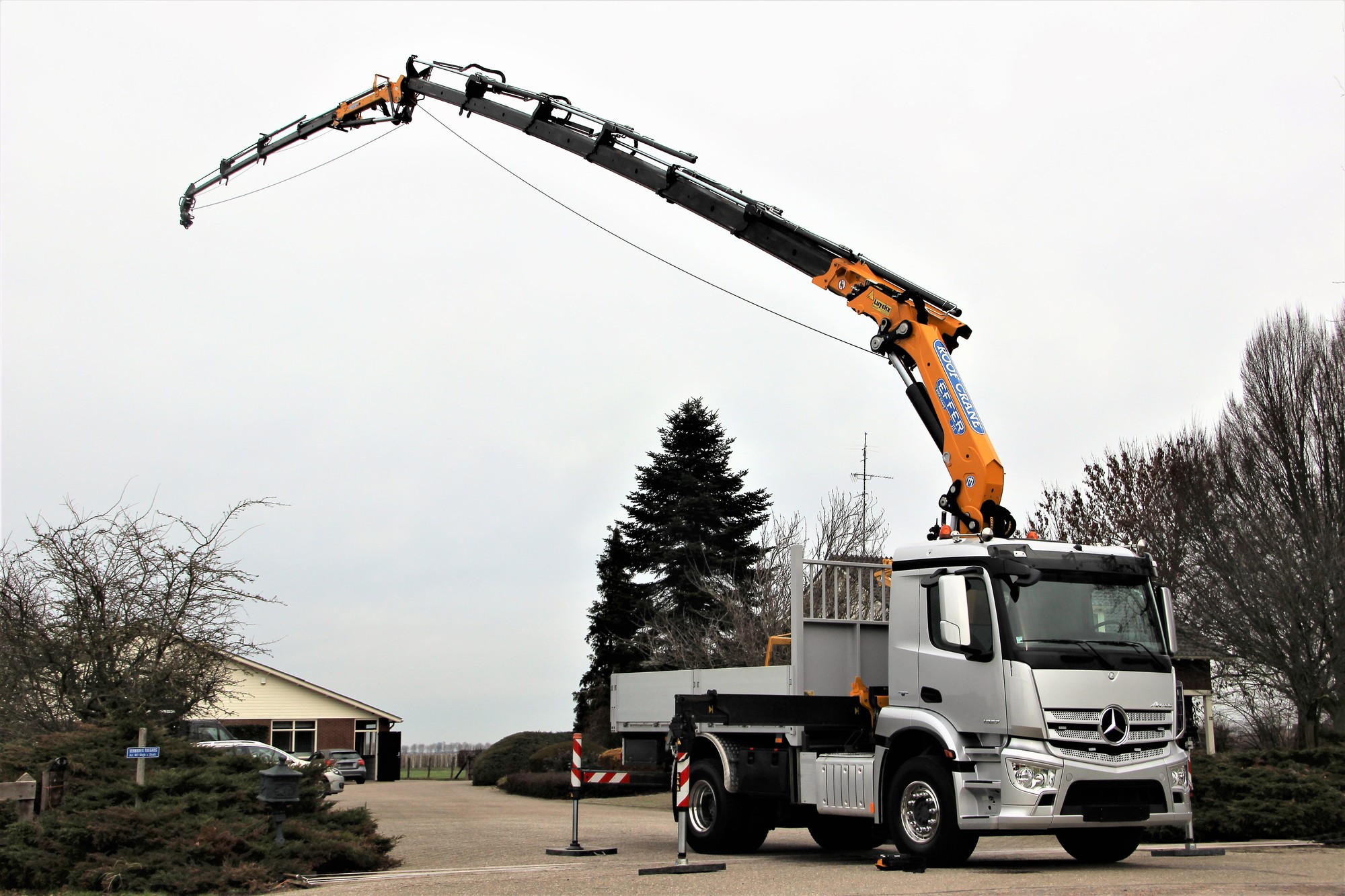 Handelshuis Deko BV - Utility/ Special vehicles - Year: 2001, diesel undefined: picture 2