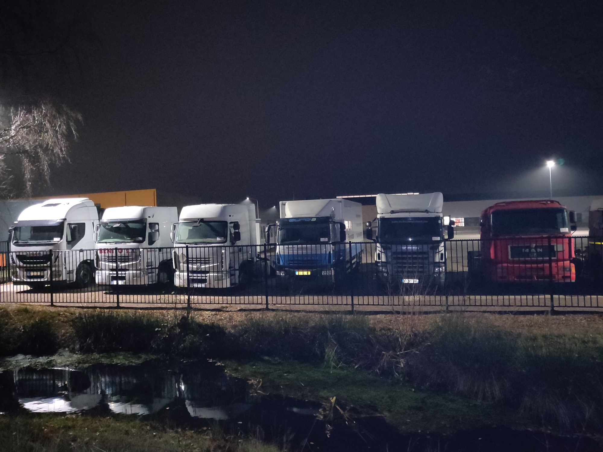 Truck Trading Holland undefined: picture 21