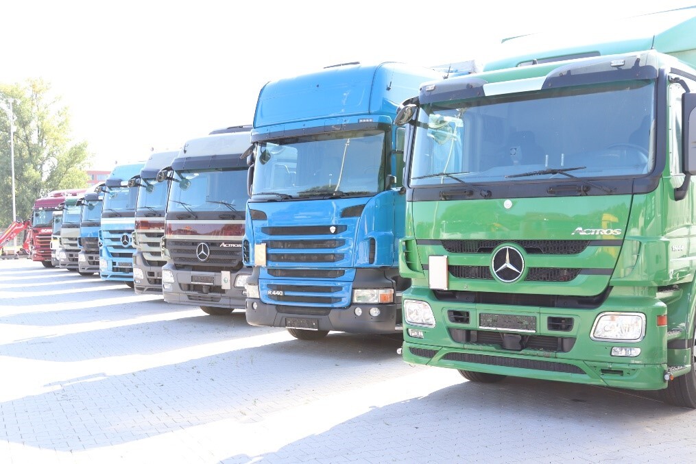 Donau Trucks GmbH undefined: picture 2