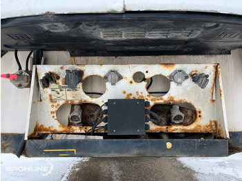 Refrigerator semi-trailer 2003 KRONE SDR 27 Refrigerator semi trailer: picture 5 Refrigerator semi-trailer 2003 KRONE SDR 27 Refrigerator semi trailer: picture 5