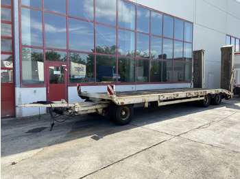 Low loader trailer for transportation of heavy machinery Müller Mitteltal PT 30 3 Achs Tieflader 9,20 m Ladefläche: picture 4 Low loader trailer for transportation of heavy machinery Müller Mitteltal PT 30 3 Achs Tieflader 9,20 m Ladefläche: picture 4