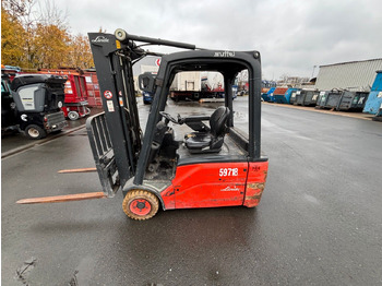 Electric forklift LINDE E16