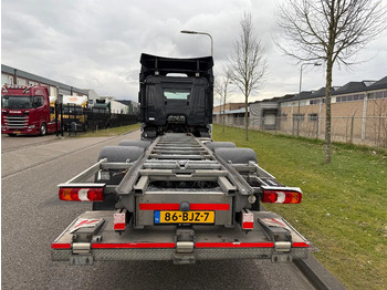 Cab chassis truck Mercedes-Benz Antos 2730 LL 2017: picture 4