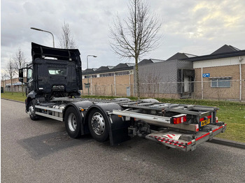 Cab chassis truck Mercedes-Benz Antos 2730 LL 2017: picture 3