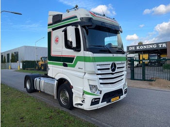 Tractor unit MERCEDES-BENZ Actros 1842