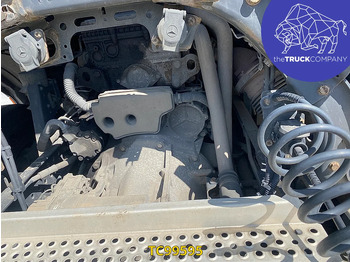 Tractor unit Mercedes-Benz Actros 1843: picture 3