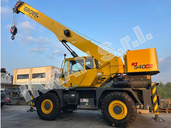 Rough terrain crane GROVE