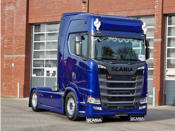 Tractor unit SCANIA S 660 V8