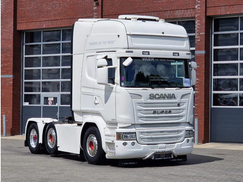 Tractor unit SCANIA R 490