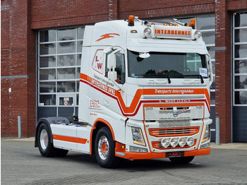 Tractor unit VOLVO FH 500