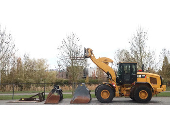 Wheel loader CATERPILLAR 938M