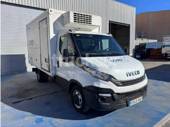 Closed box van IVECO Daily 35C15