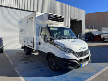 Closed box van IVECO Daily 35c16