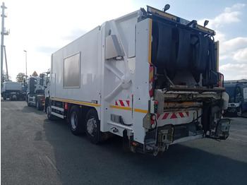 Garbage truck Renault D-Series 26 Wide: picture 2 Garbage truck Renault D-Series 26 Wide: picture 2