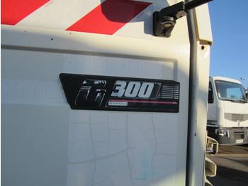 Asphalt distributor Renault G 300: picture 3