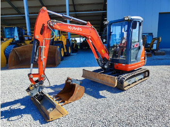 Mini excavator Kubota KX71-3: picture 2