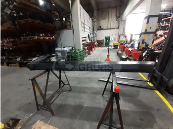 Spare parts for Truck mounted crane Grúa F175A.26 solo para recambios: picture 2
