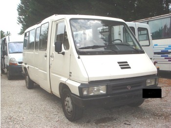Bus RENAULT MASTER: picture 1