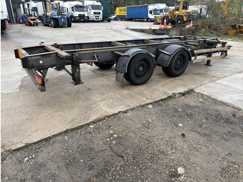 Container transporter/ Swap body trailer FRUEHAUF