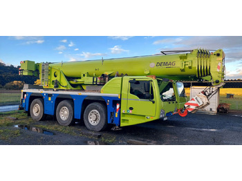 Mobile crane DEMAG