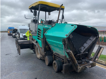 Asphalt paver VÖGELE