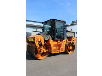 Road roller CATERPILLAR