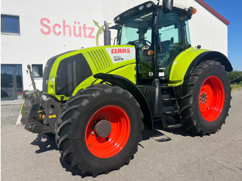 Farm tractor CLAAS Axion 820