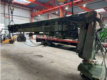 Truck mounted crane HIAB