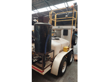 Aircraft deicer JBT GS320 Towable De-icer: picture 5 Aircraft deicer JBT GS320 Towable De-icer: picture 5