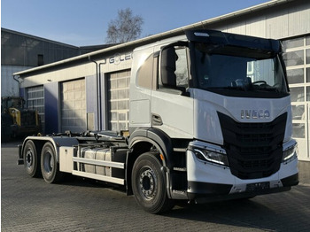 Hook lift truck IVECO X-WAY