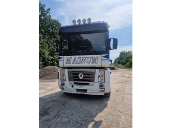 Tractor unit RENAULT Magnum 440