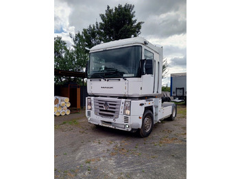 Tractor unit RENAULT Magnum 440